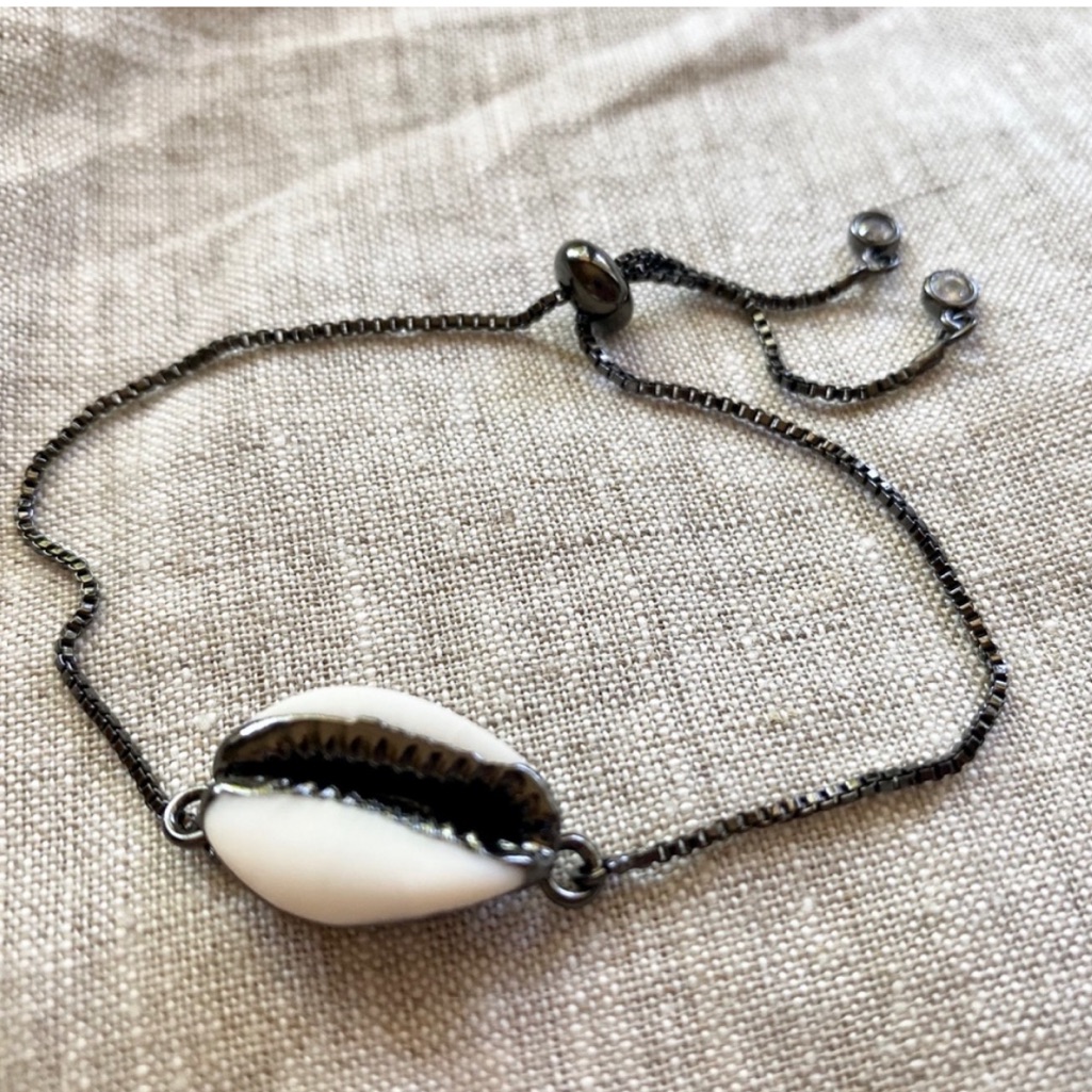 Nwt Estrella And Luna Black Lanyard Style Bracelet 10$